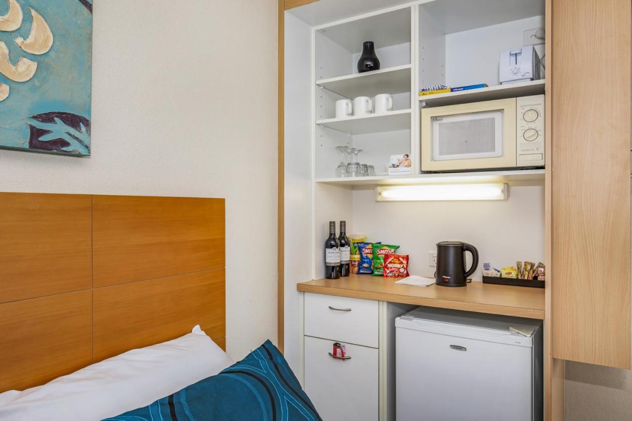 Best Western Airport 85 Motel photo