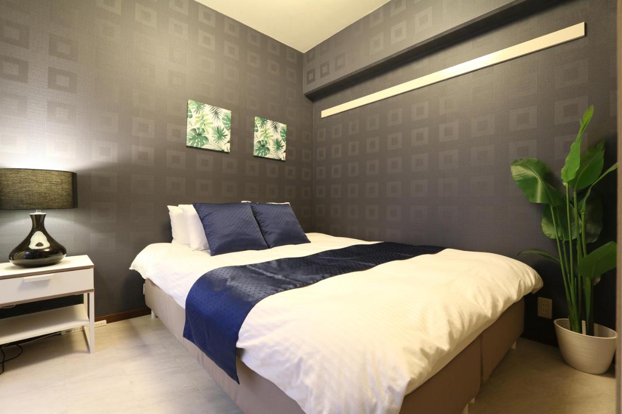 EG51 Elizabeth Garden - 5