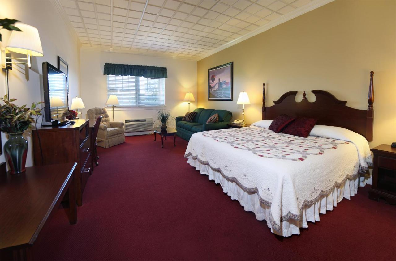Bird-in-Hand Family Inn — photo 24