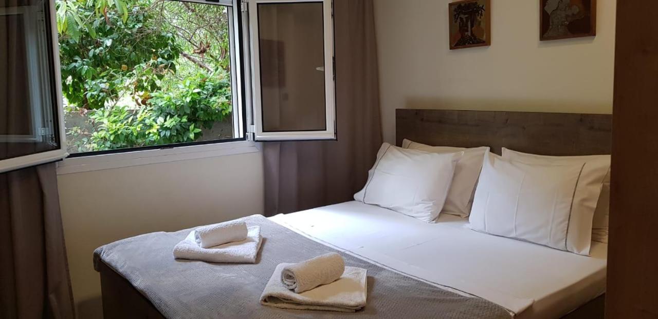 Minimal Studio in Paleo Faliro - 3