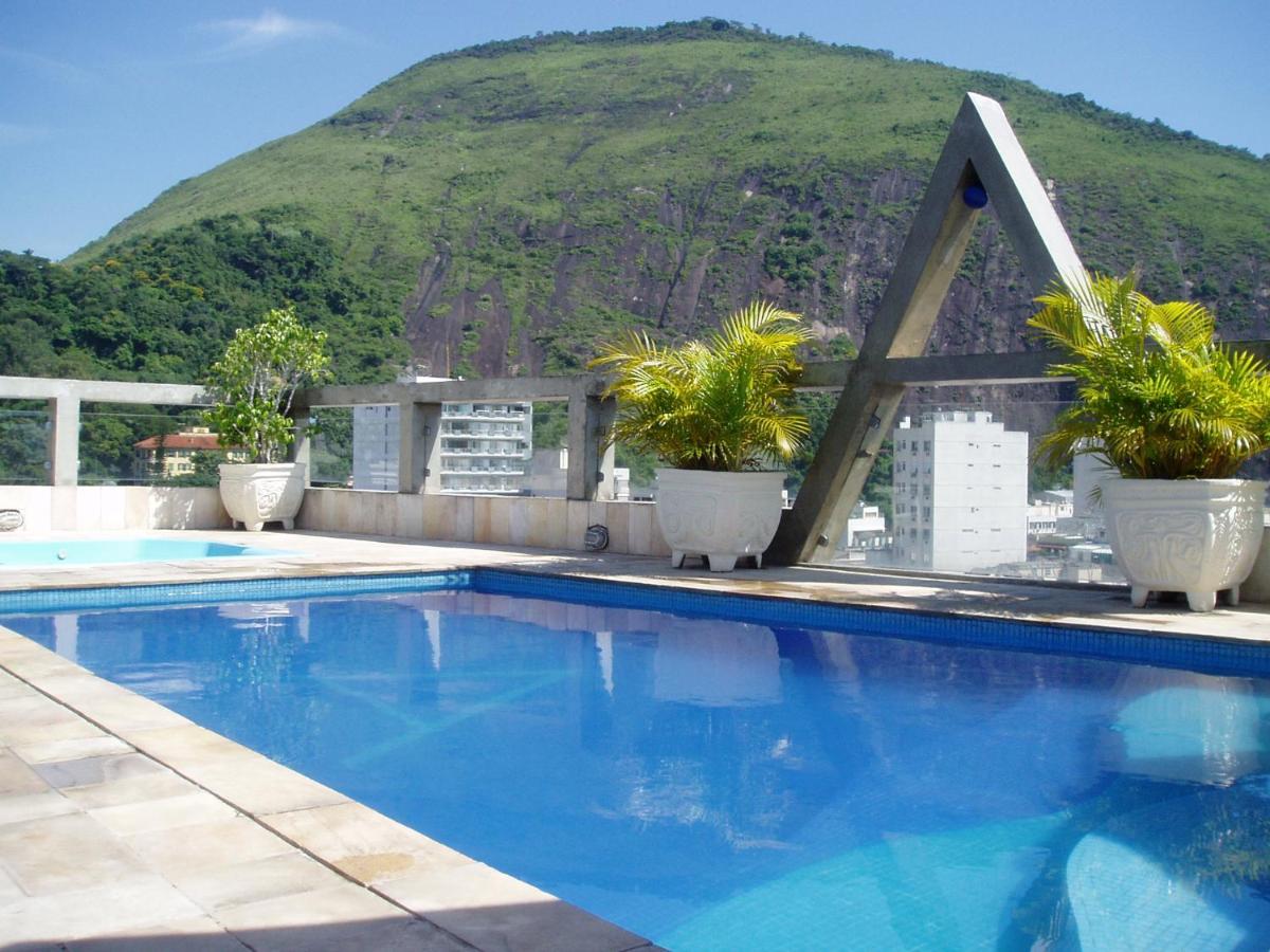 Rooftop swimming pool: Augusto's Copacabana Hotel