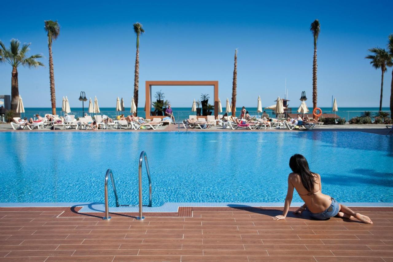 Heated swimming pool: Hotel Riu Nautilus - Adults Only