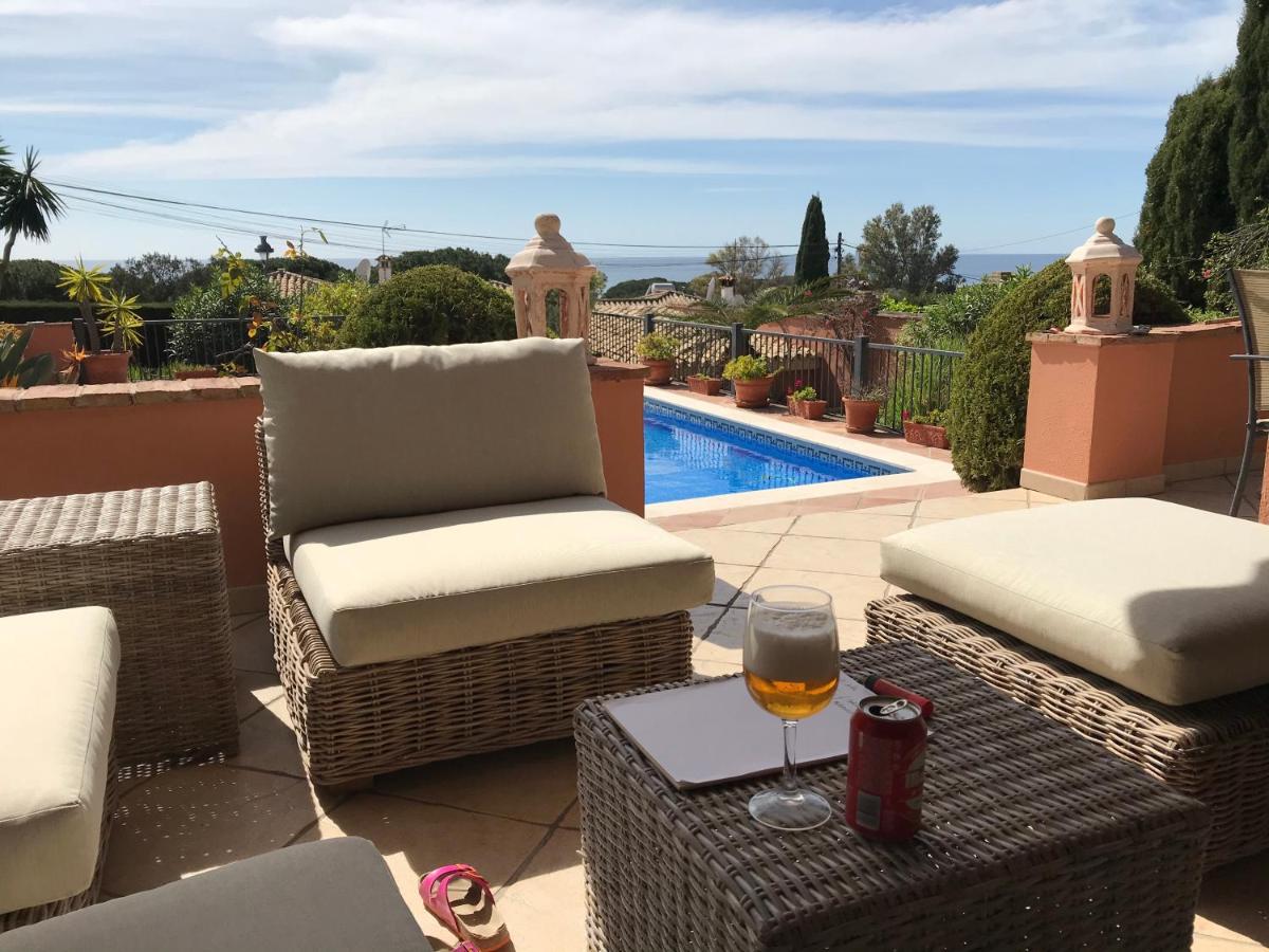 Exclusive Andalusian Villa El Pino in Cabopino, Marbella ...