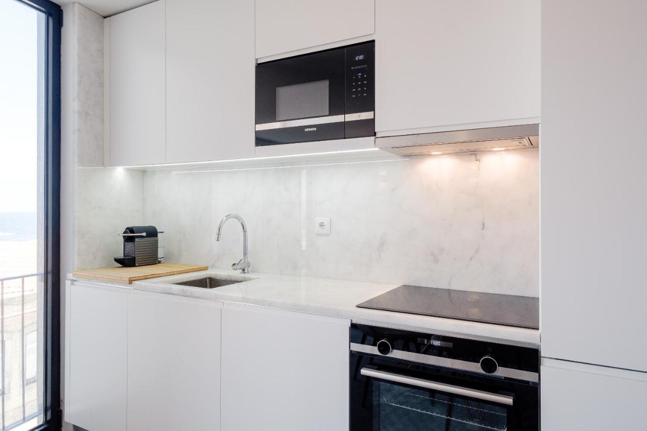Boutique Rentals- Bliss By The Sea Apt- Ocean views in Foz Beach - 3