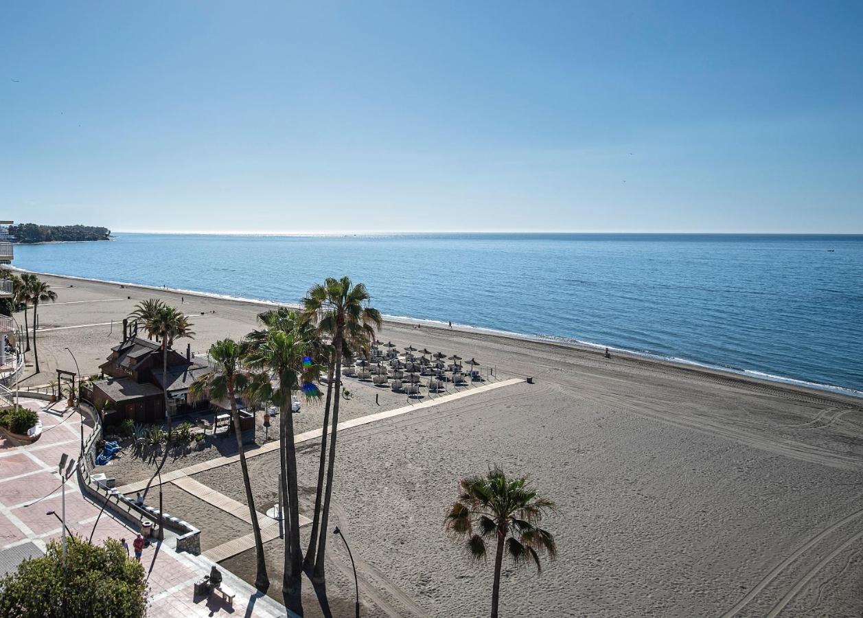 Apartment LUXURY FRONT LINE BEACH PENTHOUSE, Estepona, Spain ...