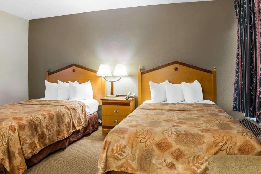 Continental Motel — photo 9