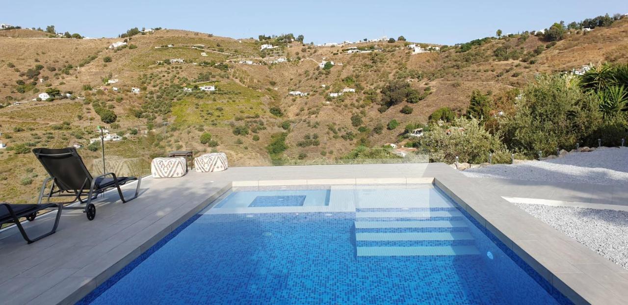 Villa Serena - amazing villa with private pool, Cómpeta ...