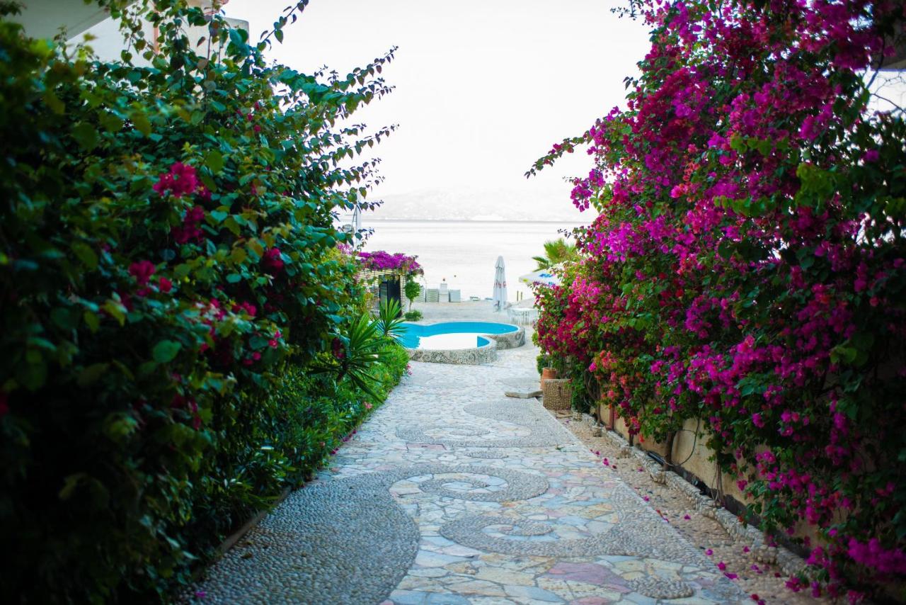 Apartment bay, Bougainville Bay Resort photo