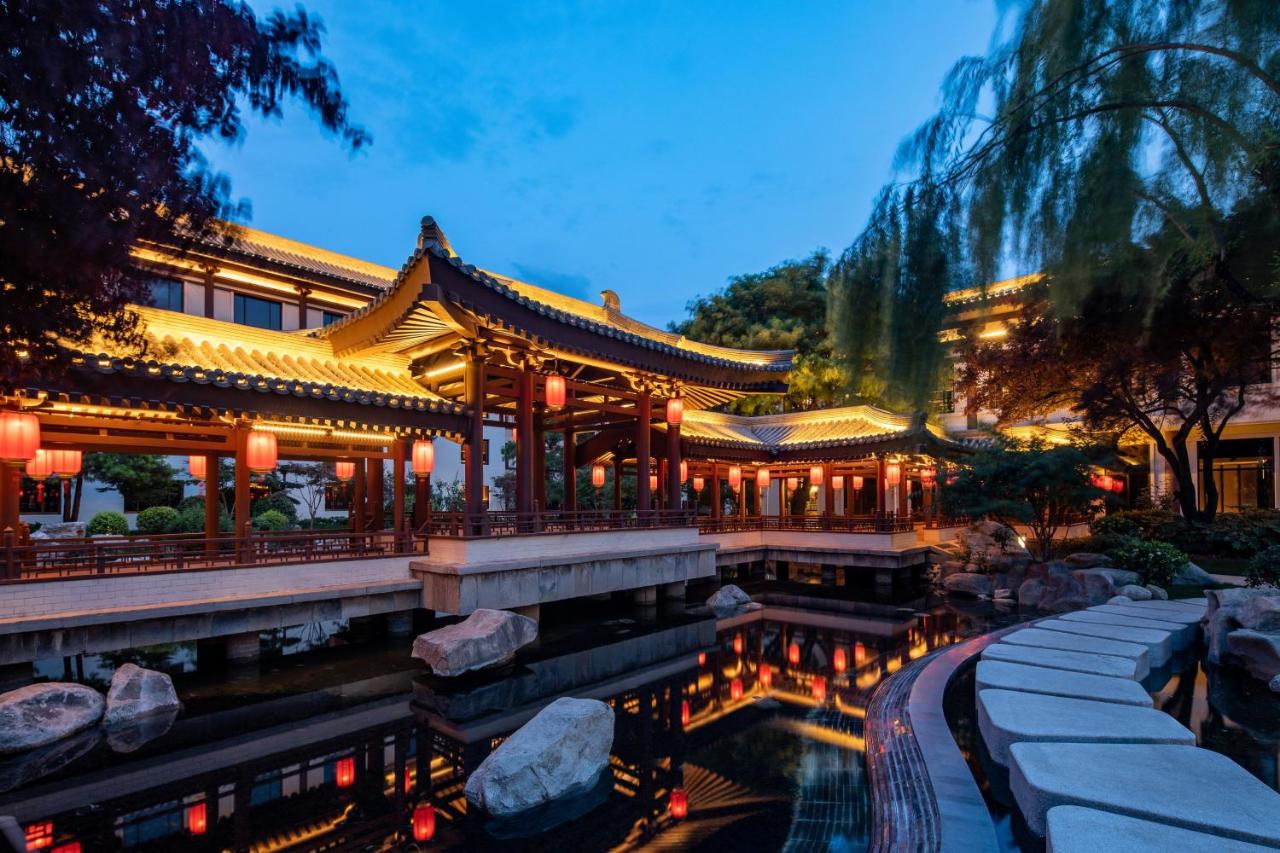 HUALUXE Xi'an Tanghua, an IHG Hotel photo