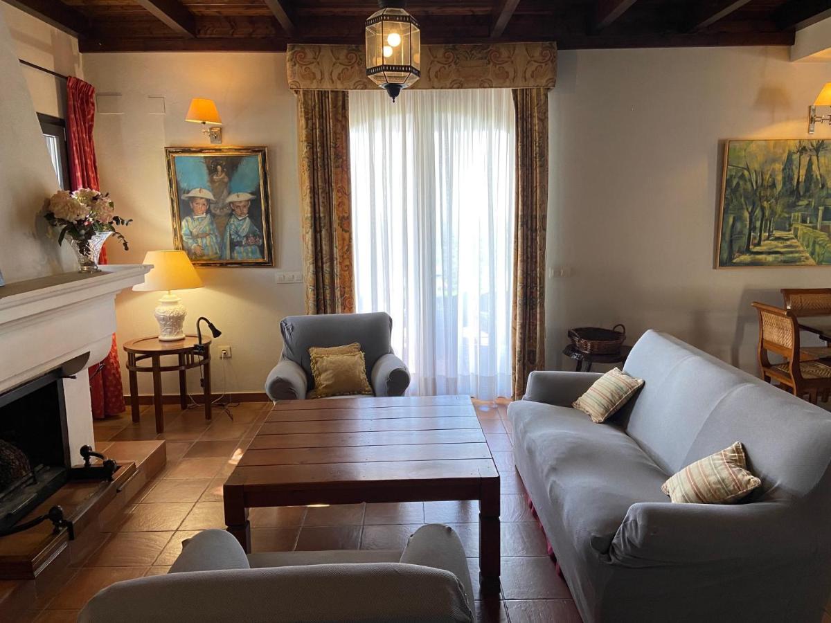 Casa Rural La Alcornocosa, El Castillo de las Guardas ...