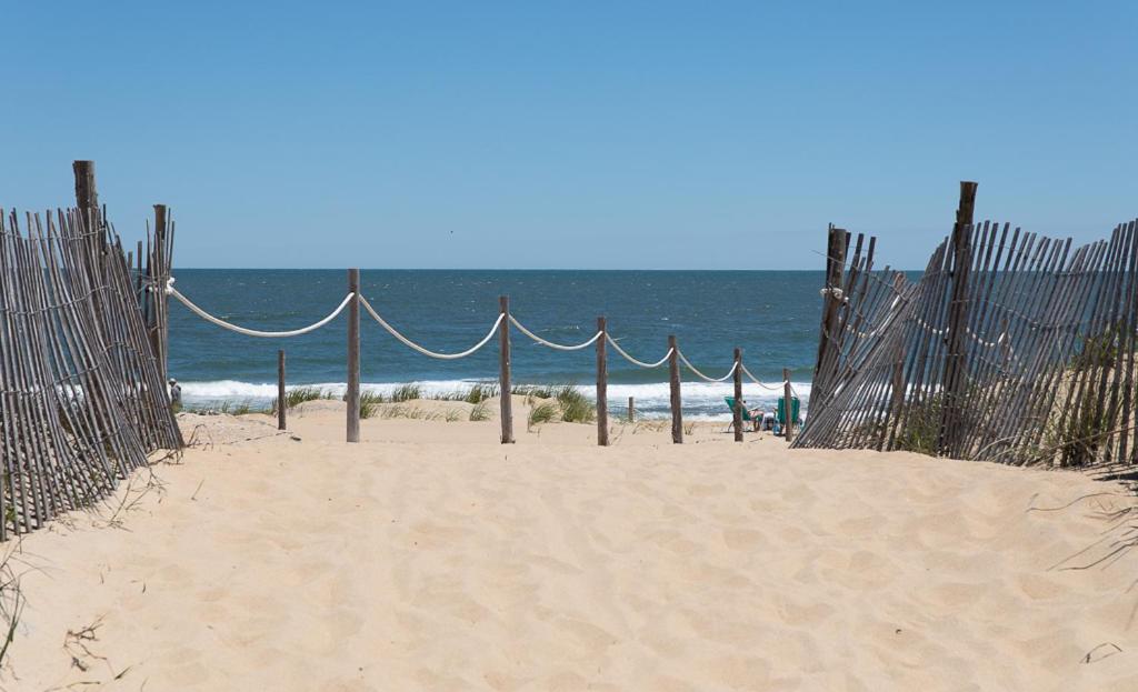 Atlantic Coast Inn — photo 18