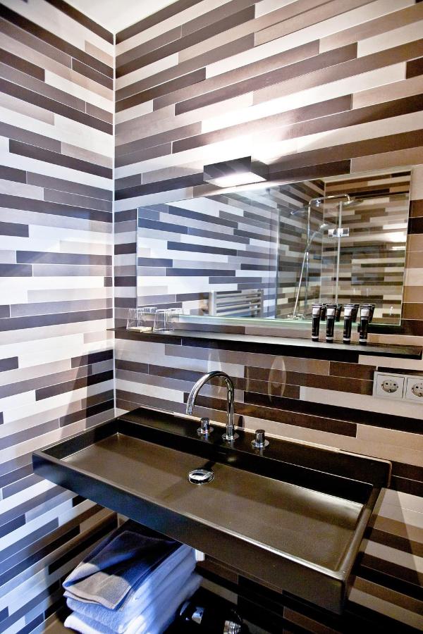 V Lofts - 3