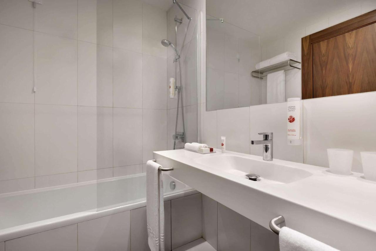 Ramada by Wyndham Lisbon - 2