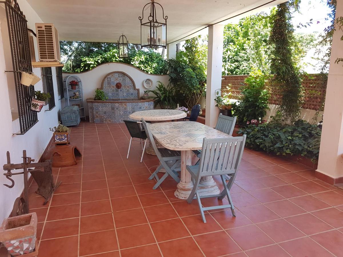 Chalet Con Piscina En Sierra Norte De Sevilla, Guadalcanal ...