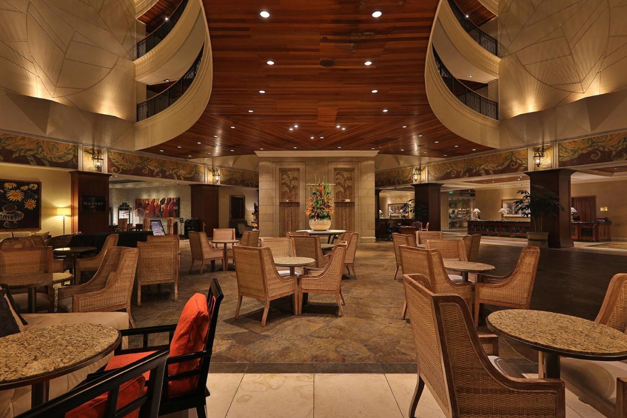 Real InterContinental at Multiplaza Mall, an IHG Hotel photo