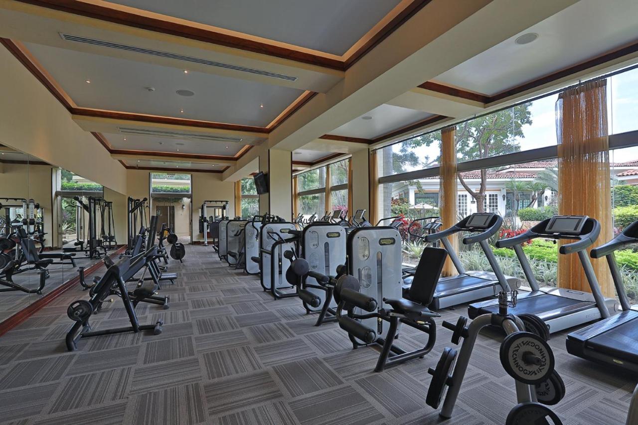 Real InterContinental at Multiplaza Mall, an IHG Hotel photo