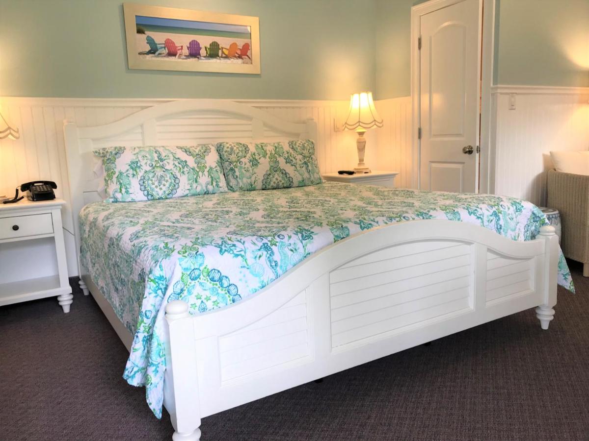 Falmouth Heights Motor Lodge — photo 13