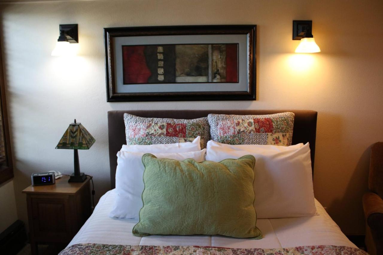 Iowa House Historic Inn — photo 10