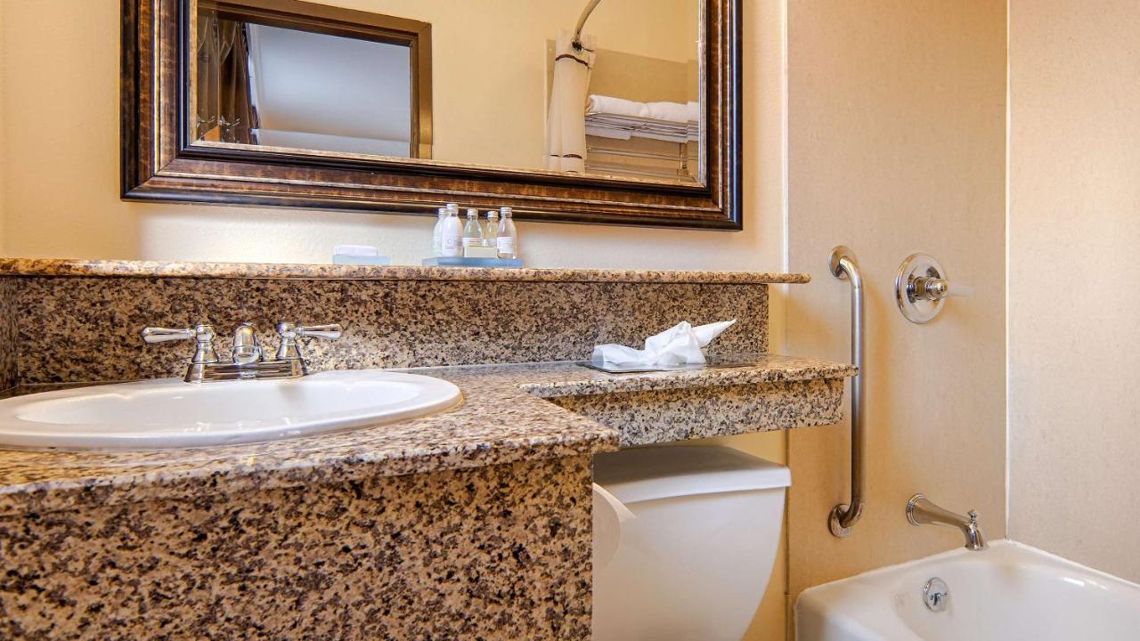 St Charles Inn, Superior Hotel — photo 3