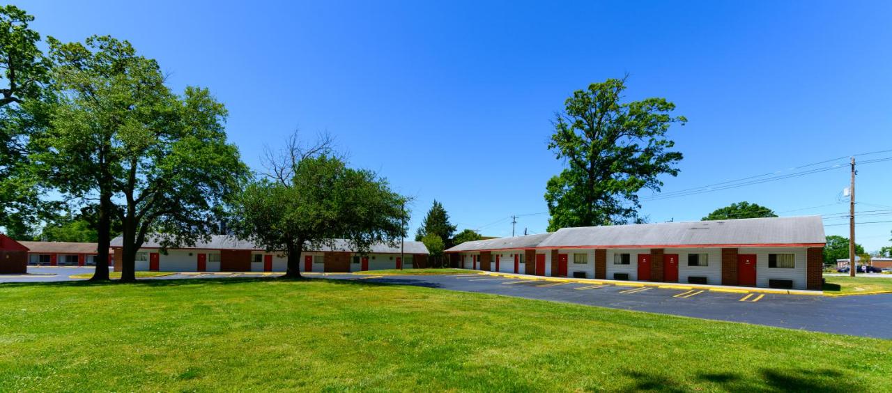 Oaks Motel — photo 18