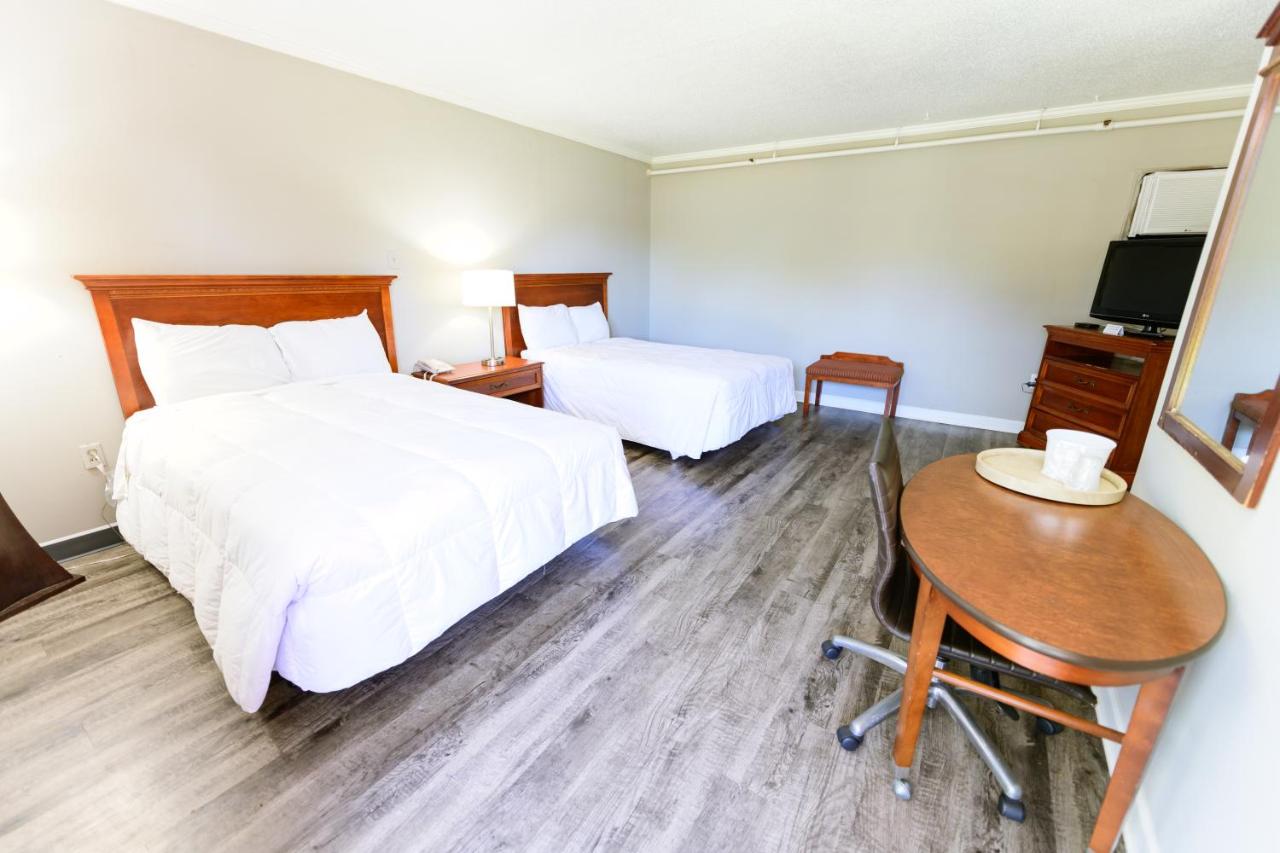 Oaks Motel — photo 14
