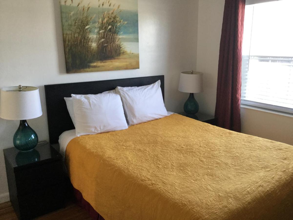 Breakaway Inn Guest House — photo 15