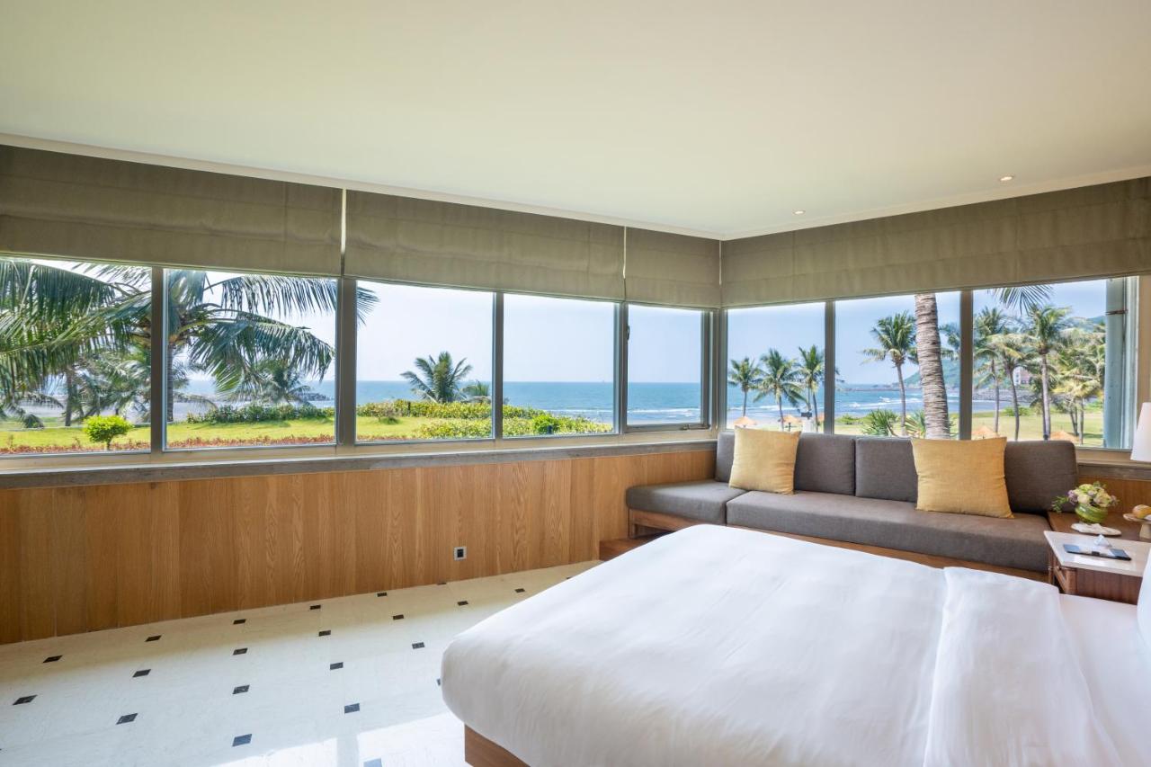 Image: Sunset Beach Resort