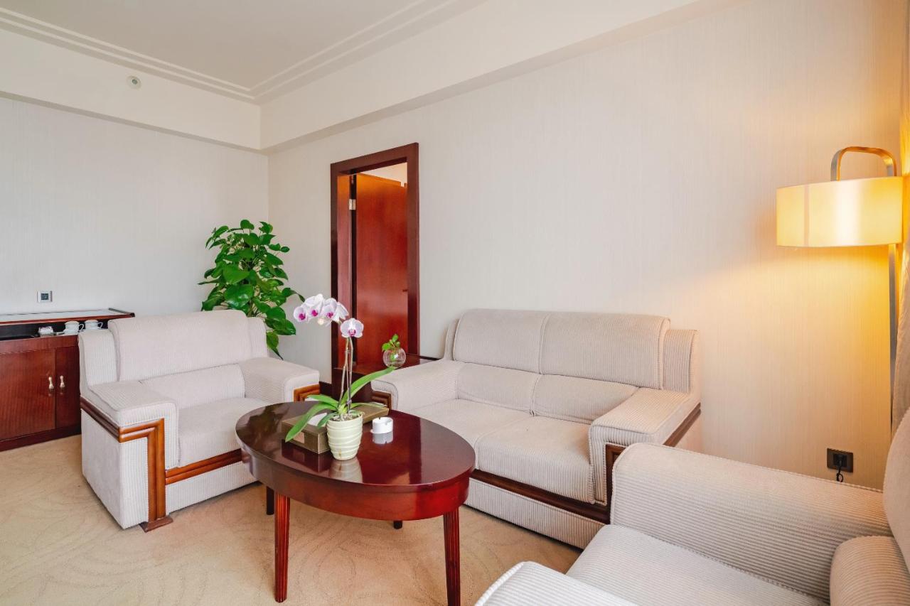 Ramada Chengdu North photo
