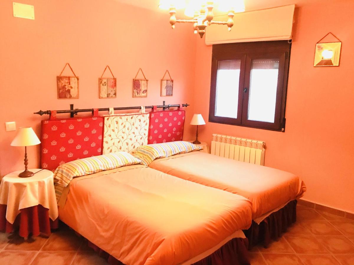 Casa Rural Los Diegos, Navarrete del Río, Spain - Booking.com