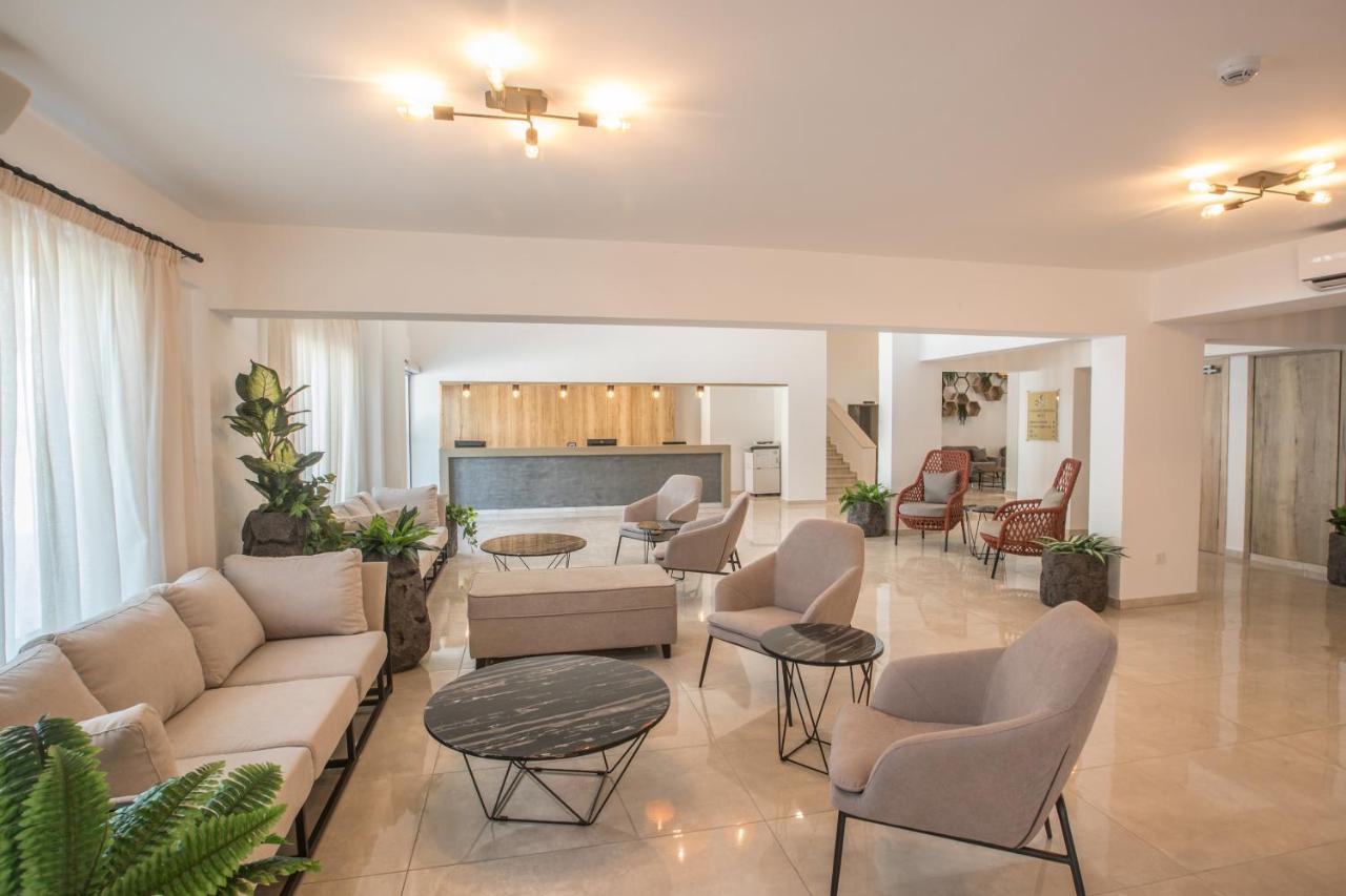 Bohemian Gardens Hotel photo