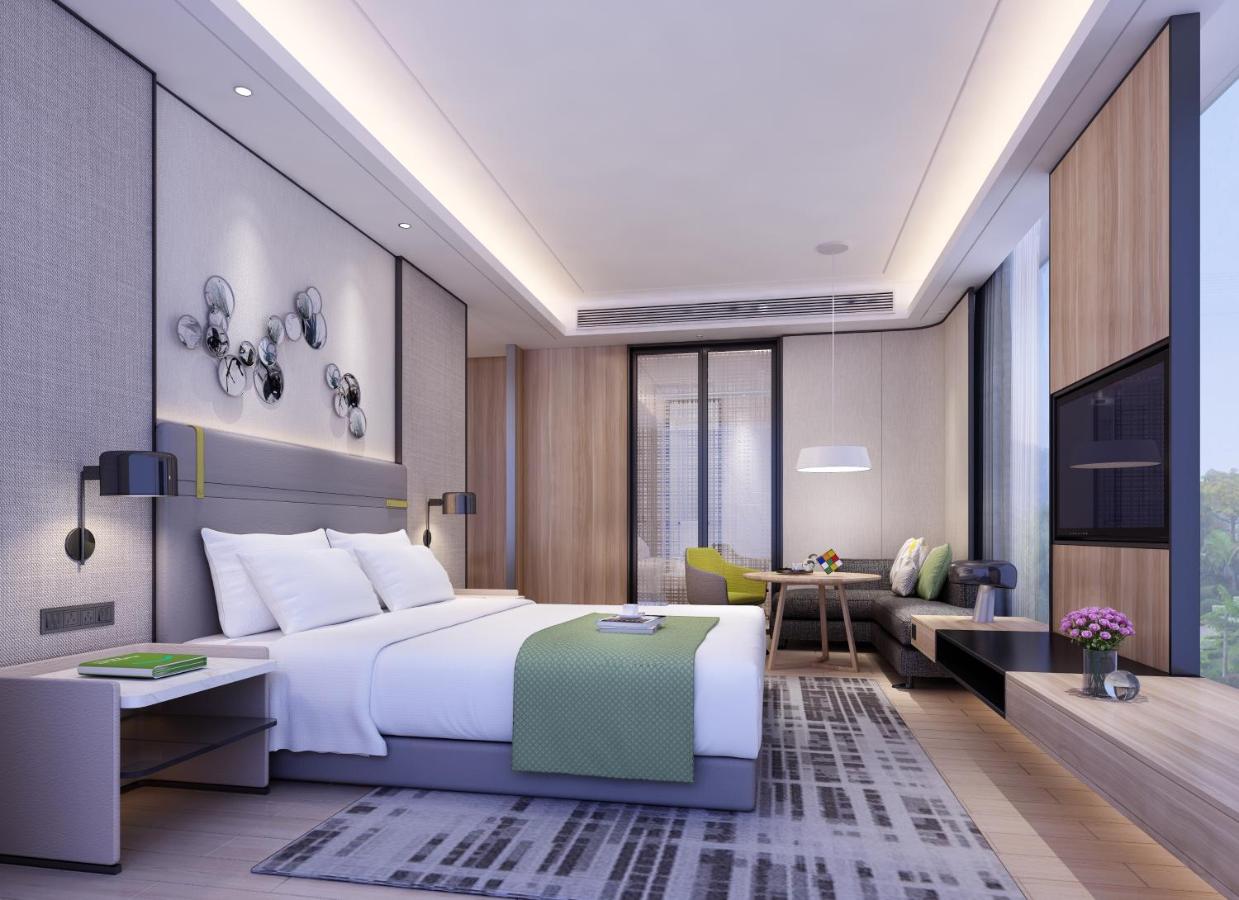Holiday Inn Guangzhou South Lake, an IHG Hotel photo