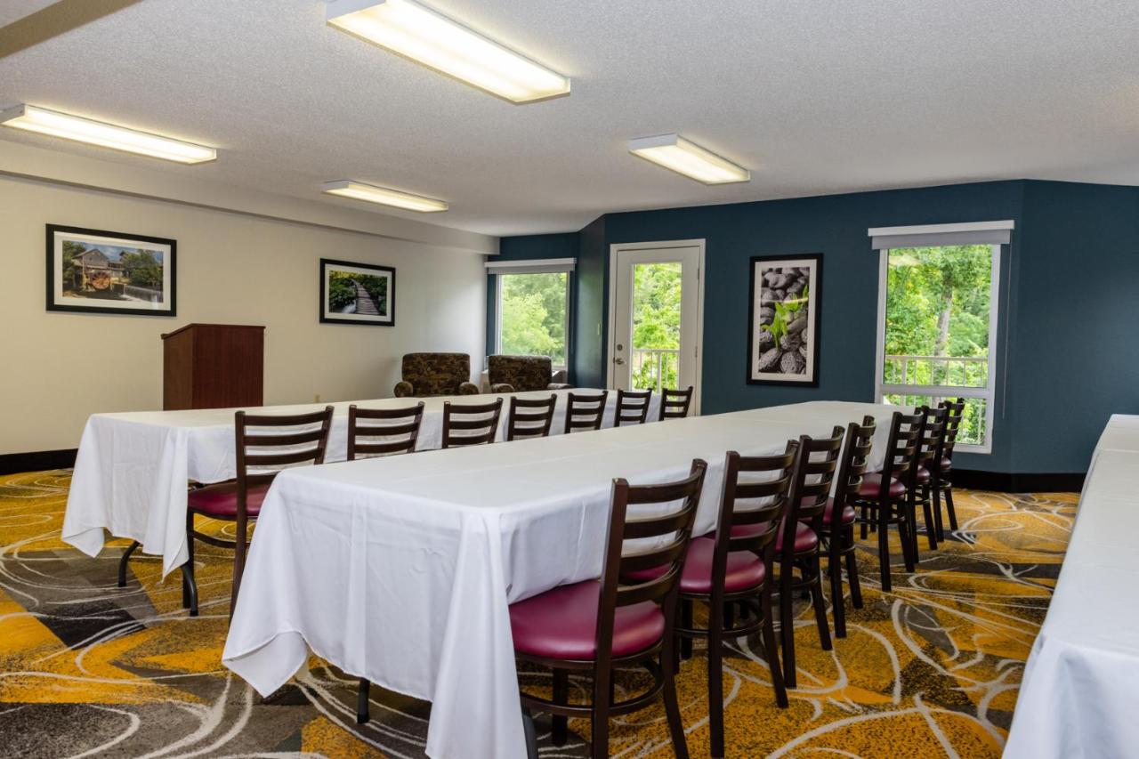 Twin Mountain Inn & Suites — photo 17