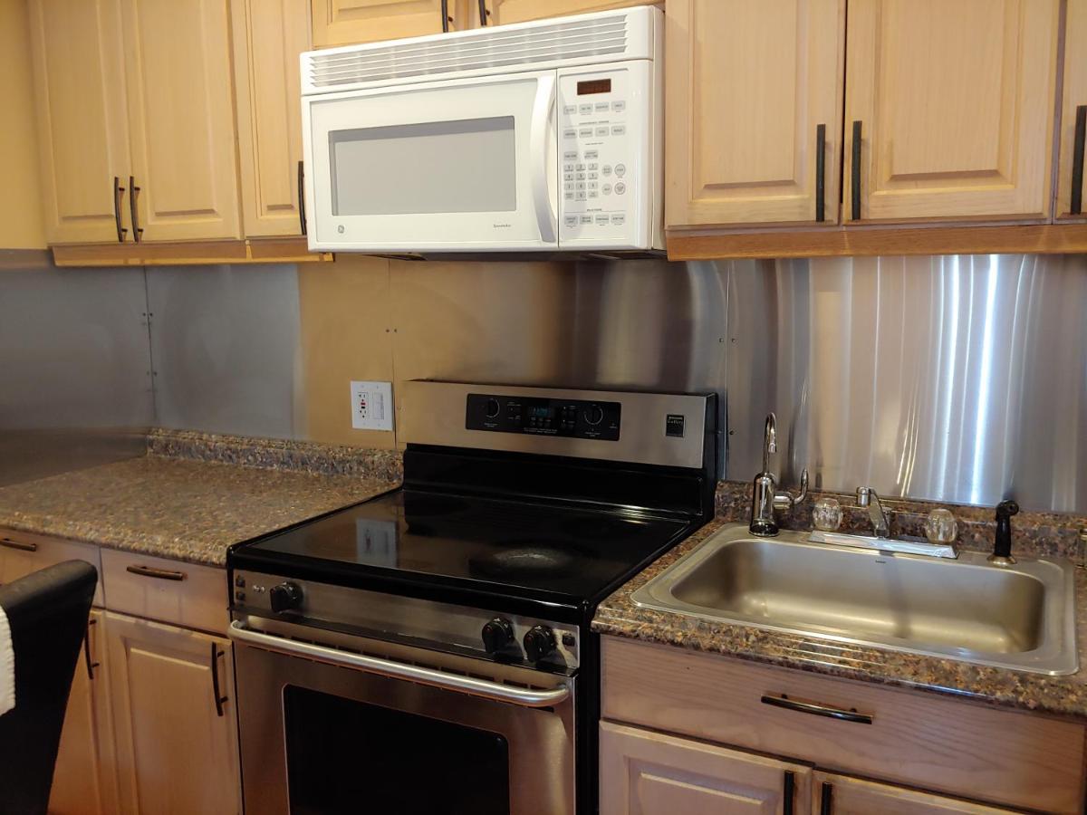 Jones Beach Hotel — photo 14