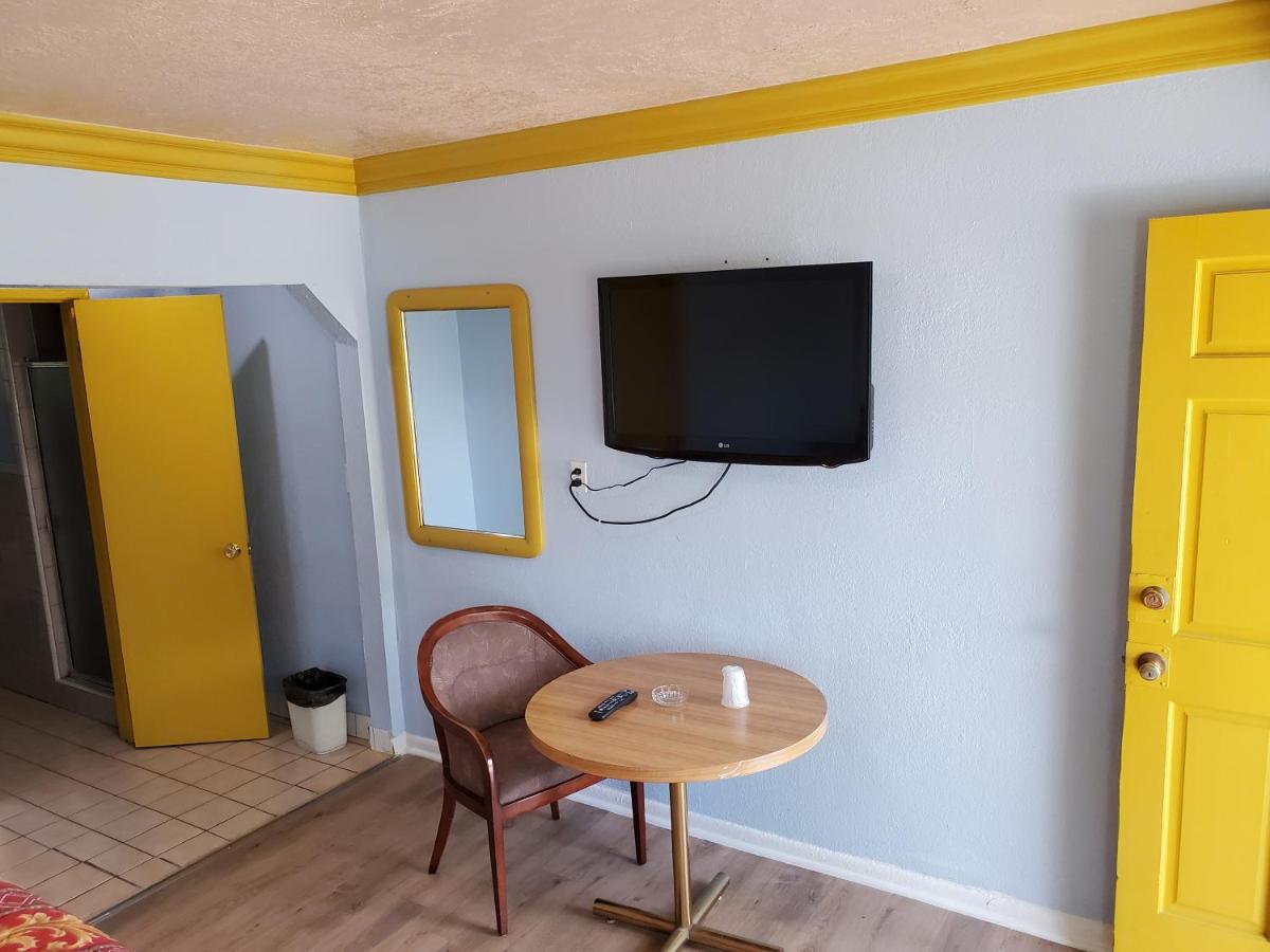 ROSE MOTEL — photo 8