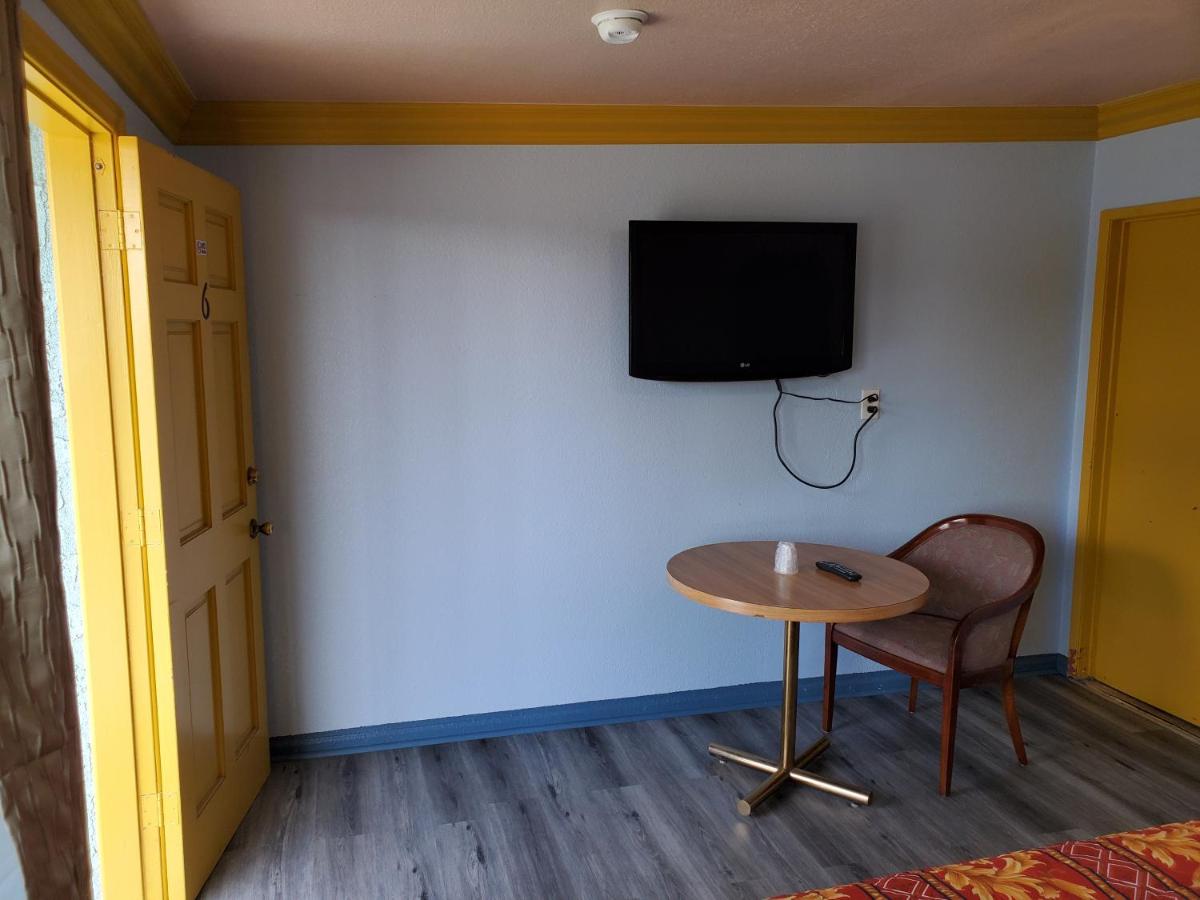 ROSE MOTEL — photo 12