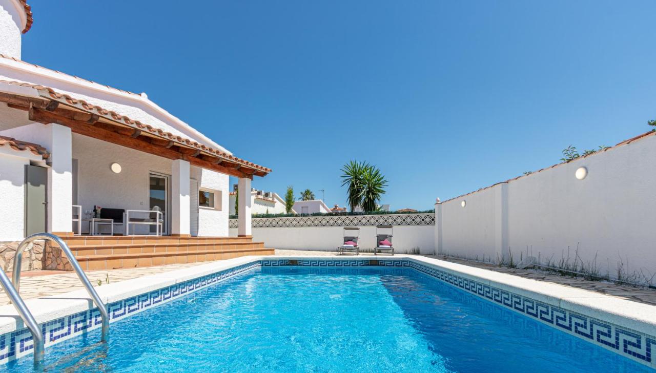 Apart-Rent Casa Alberes, Empuriabrava – Updated 2022 Prices