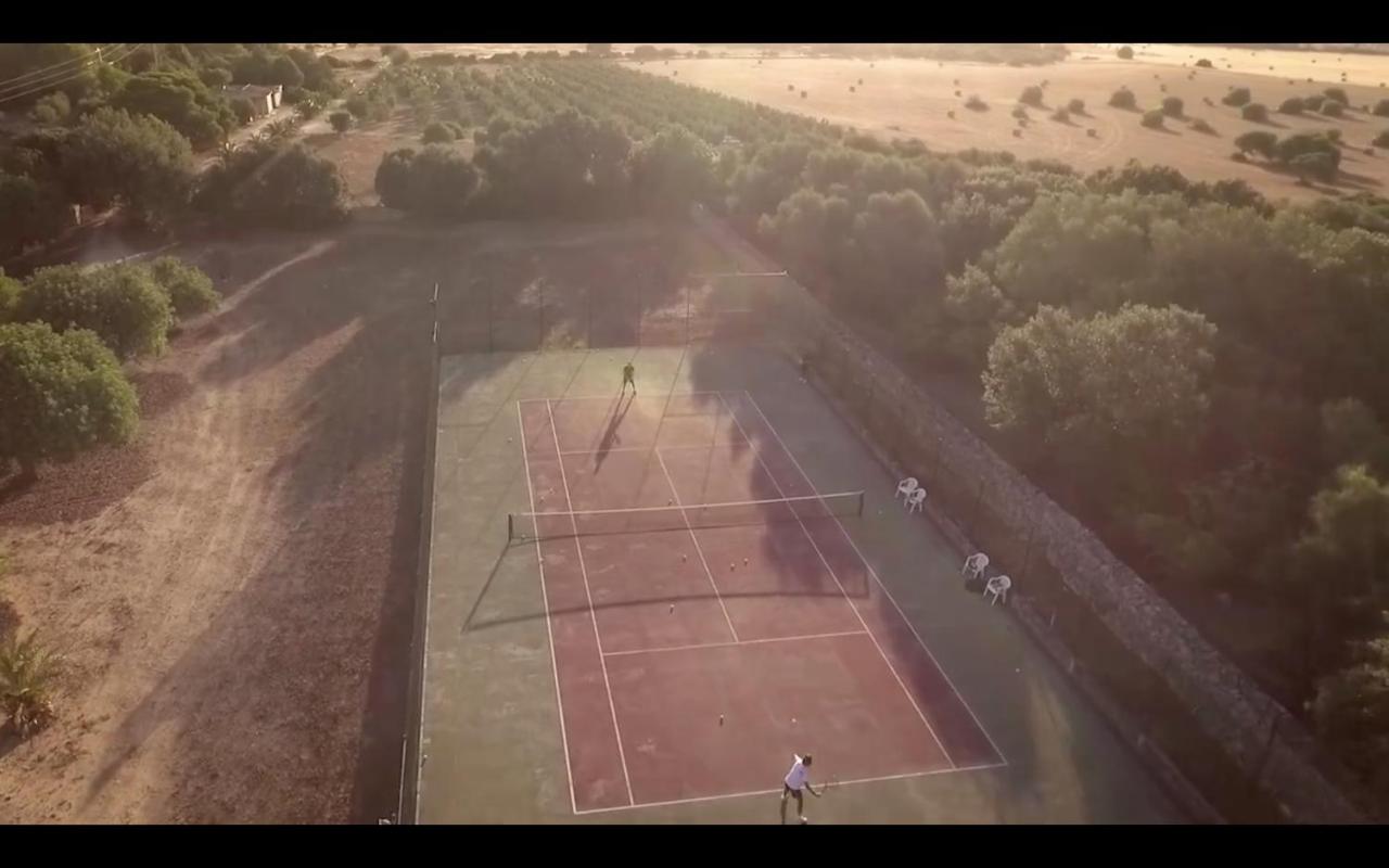Tennis court: Casal Santa Eulalia