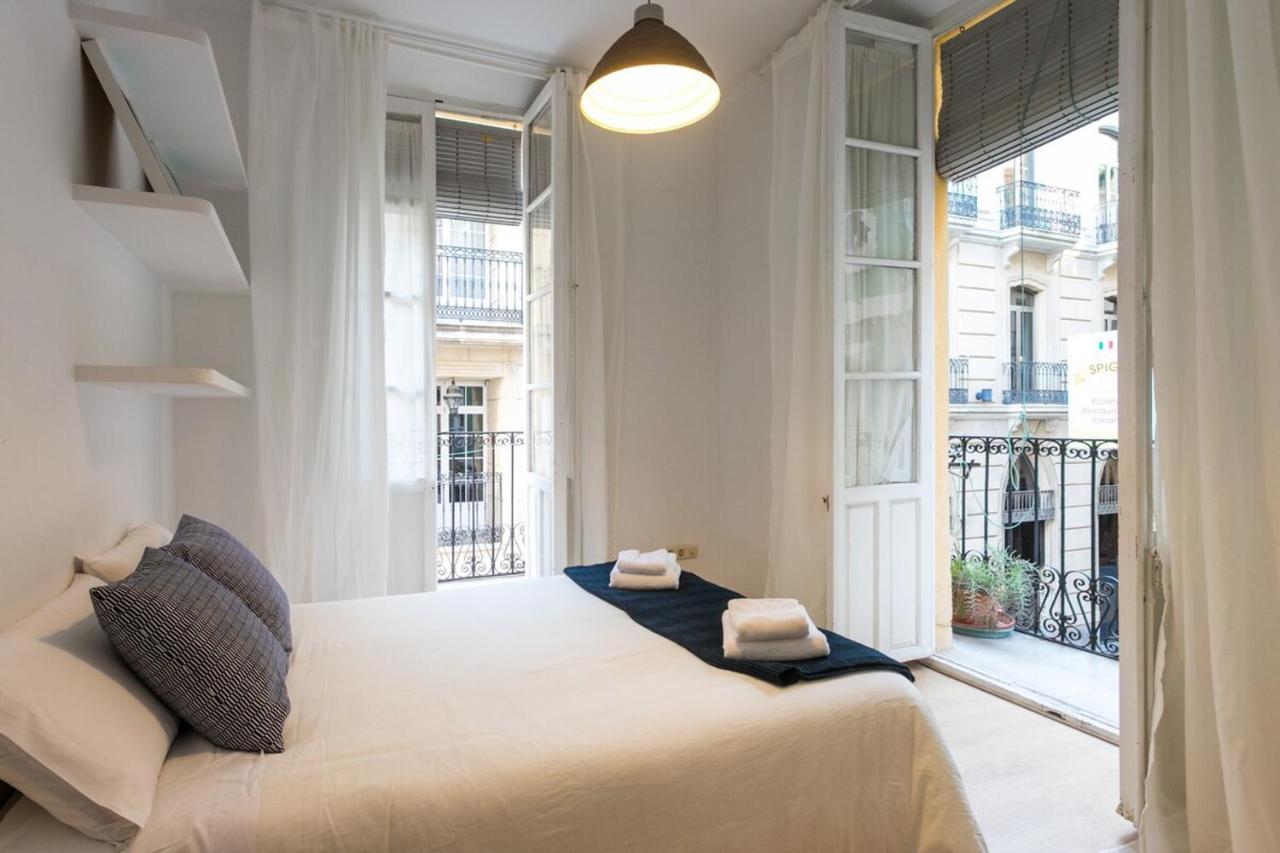 Playa y Barrio Tradicional - Holidays B&F Apartments ...