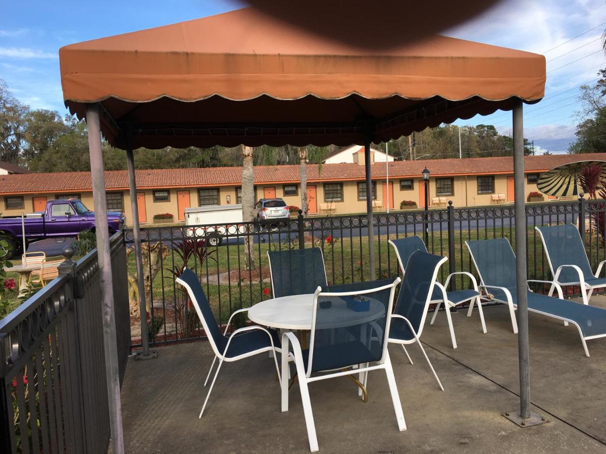 Palms Motel — photo 19
