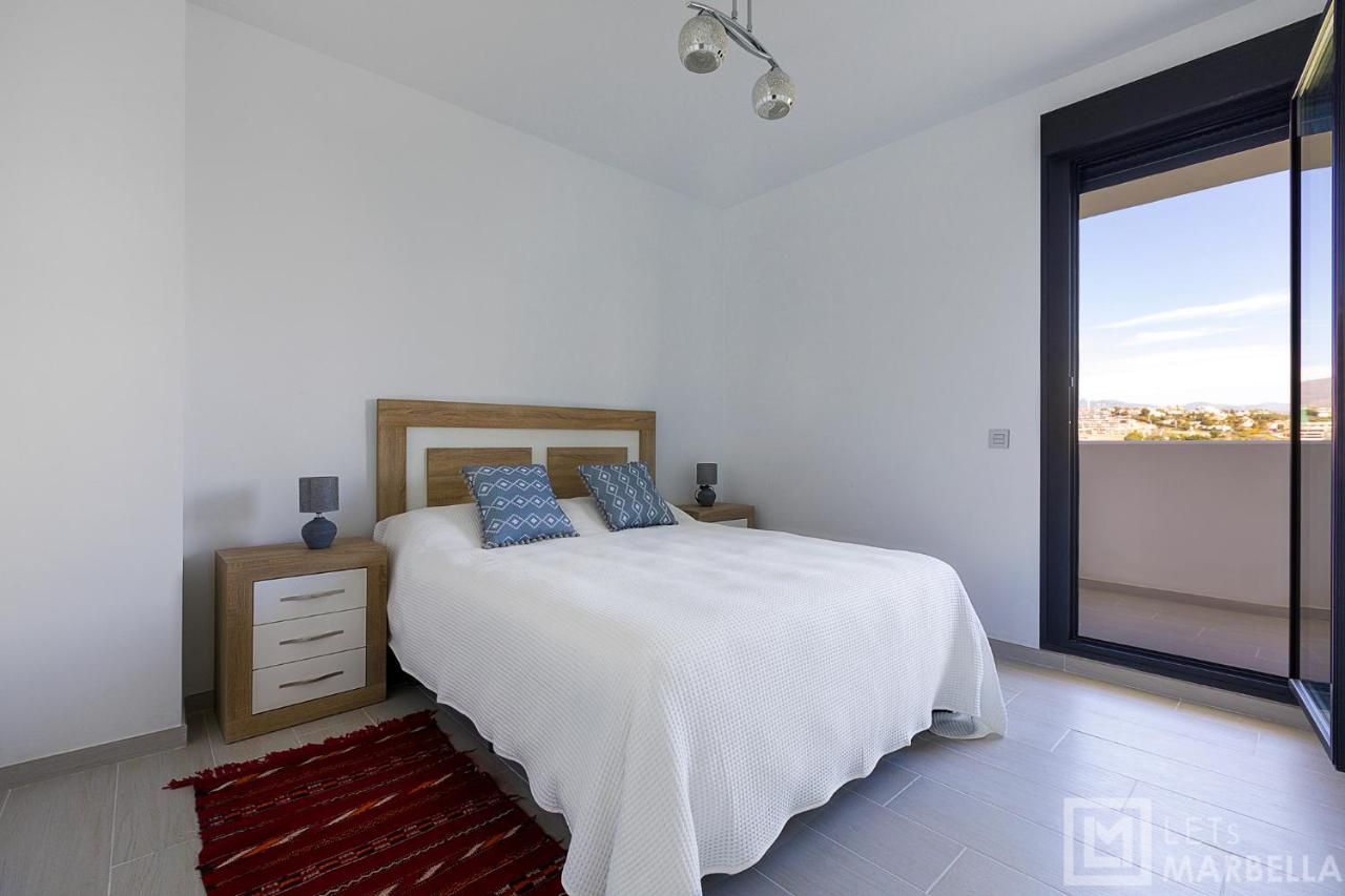 Estepona Sunsets - Modern 3-BR Beachside Apartment, Estepona ...