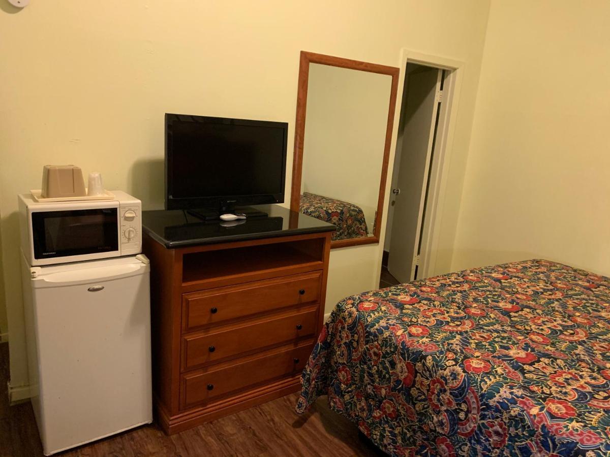 Economy Inn — photo 8