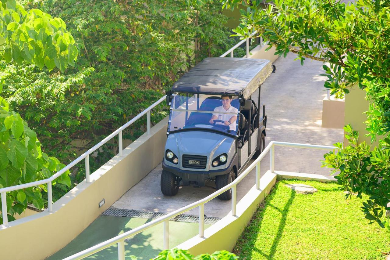 Andaman Beach Hotel Phuket - Handwritten Collection by Accor - 3