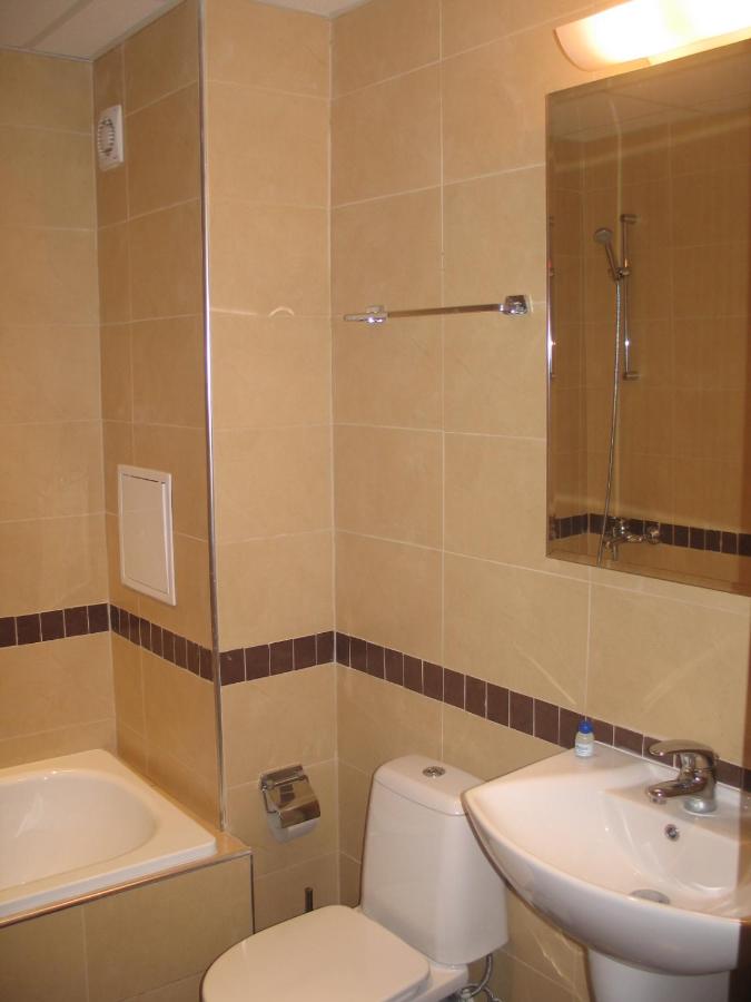 Winslow Infinity Aparthotel photo