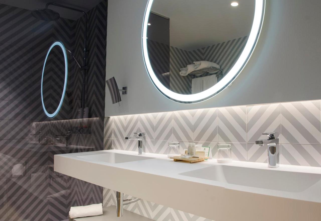 Suites Plaza Hotel & Wellness photo