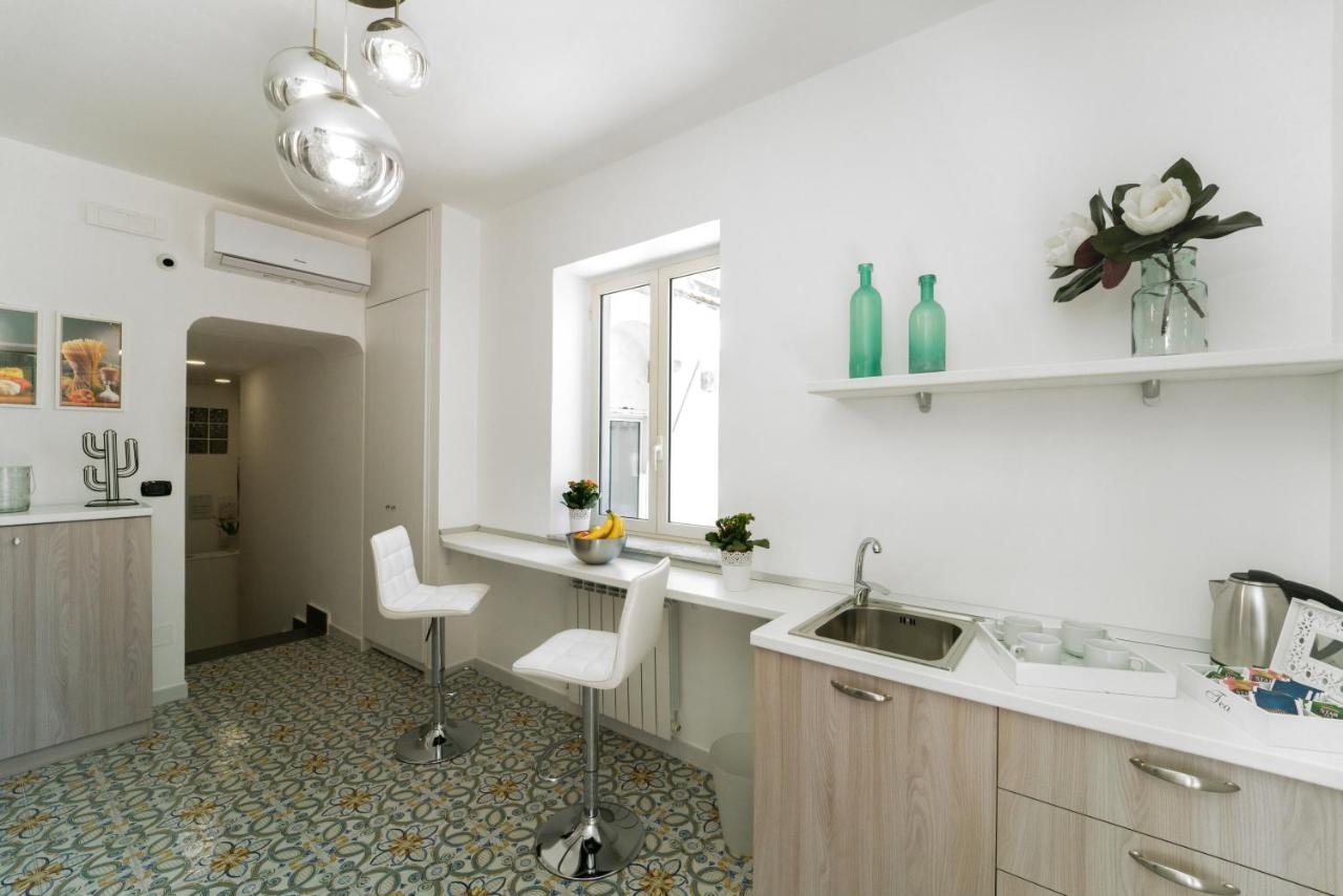 Suite & Luxury Rooms Palazzo Diomede Carafa - 3