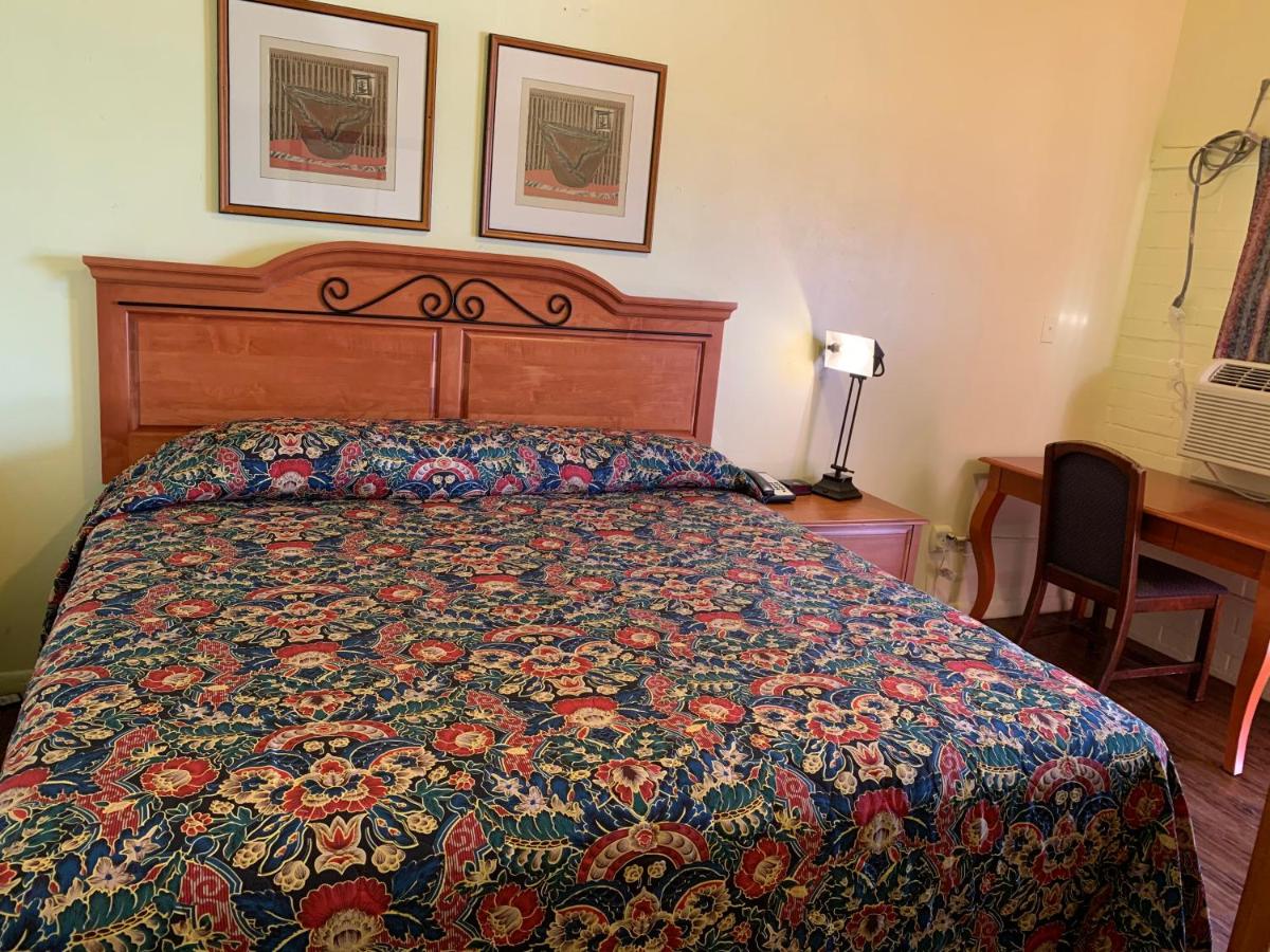 Economy Inn — photo 12