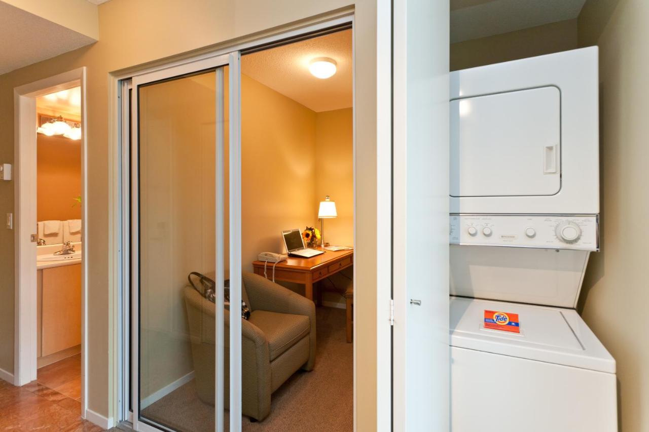 Lord Stanley Suites On The Park photo