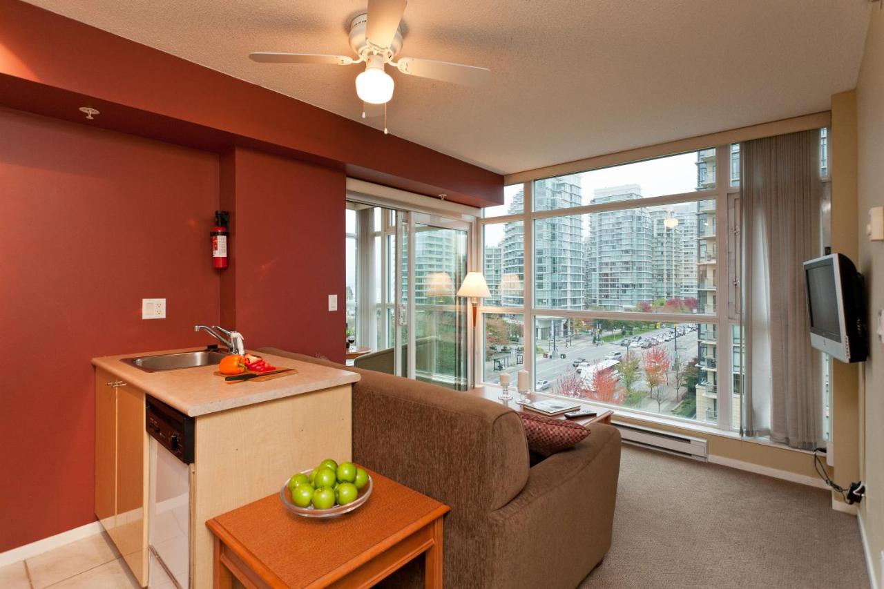 Lord Stanley Suites On The Park photo