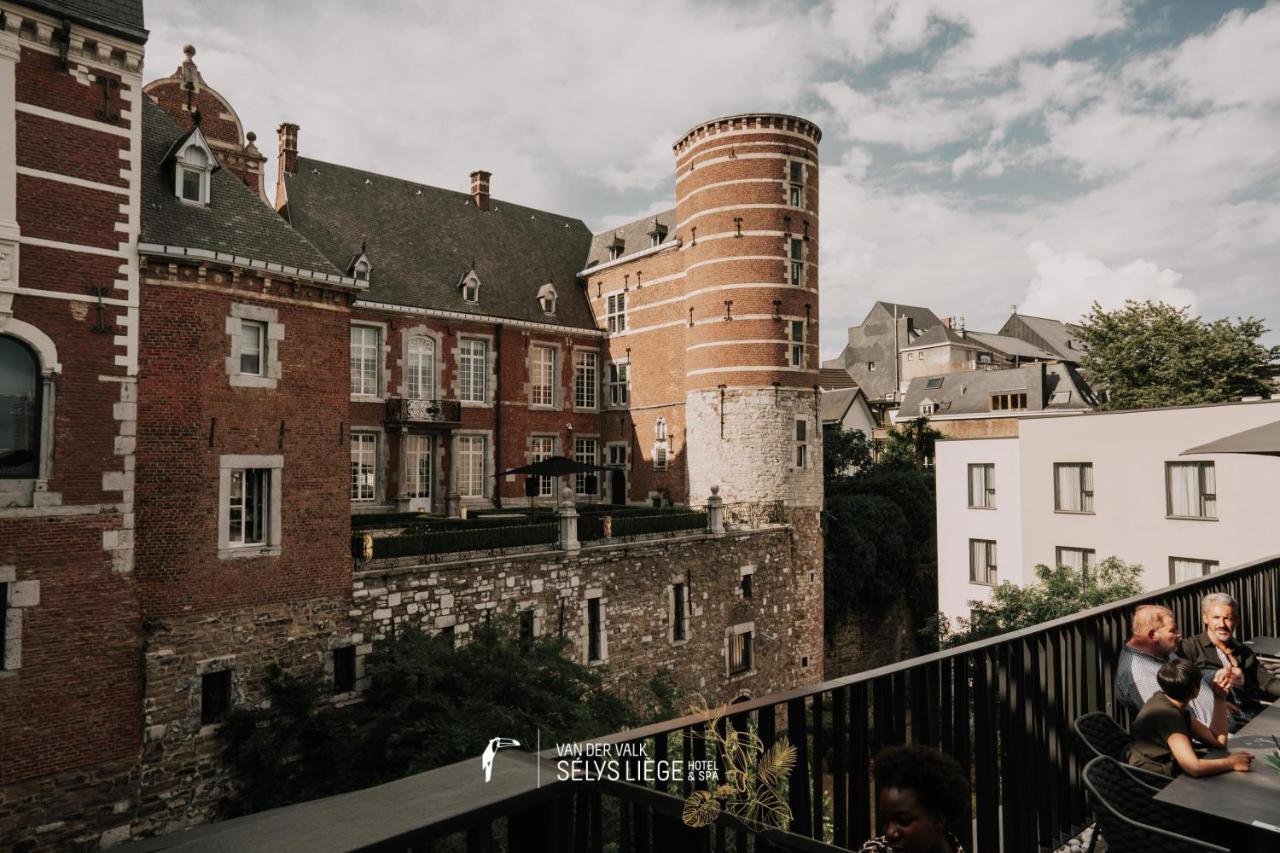 Het gebouw waarin het hotel zich bevindt