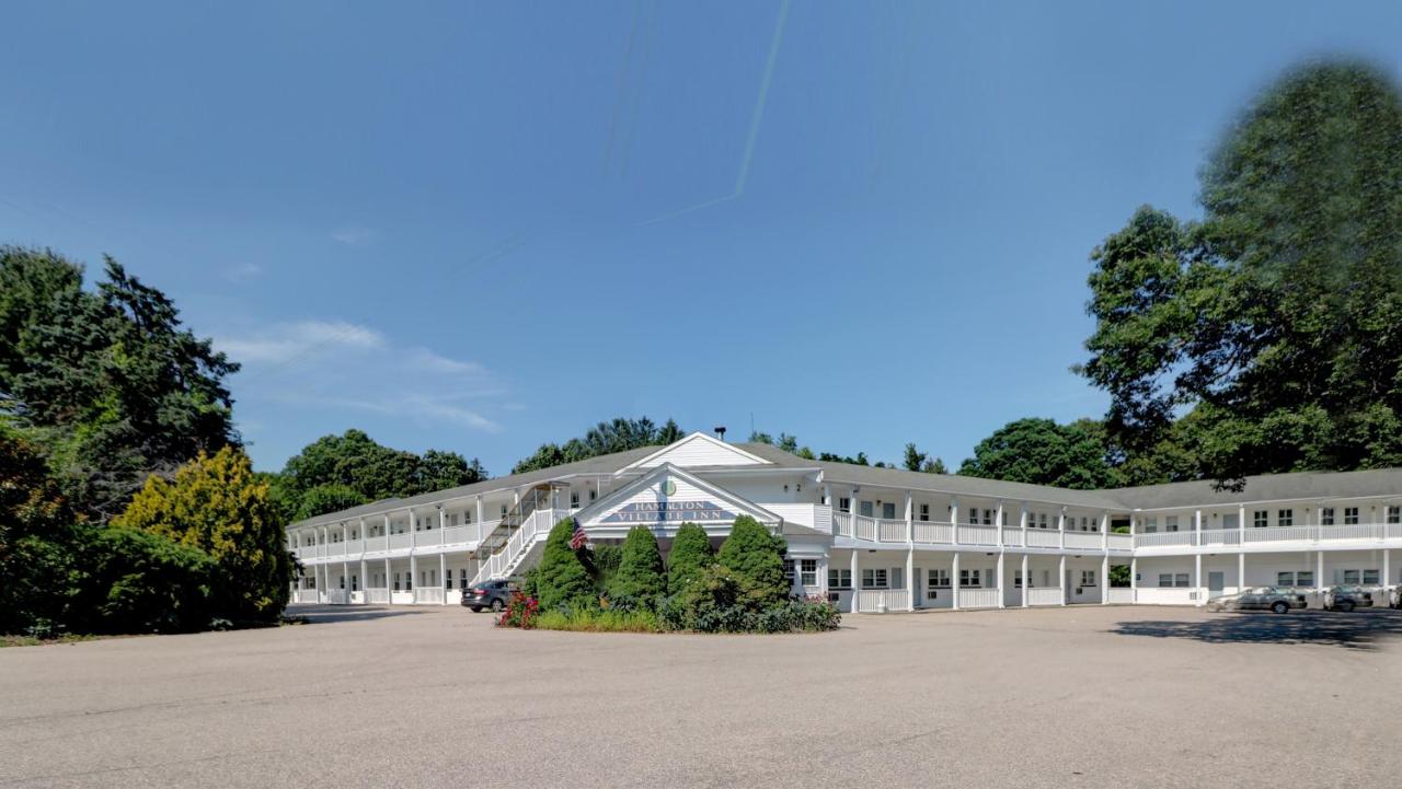 {{ hotelInfo.altText }}